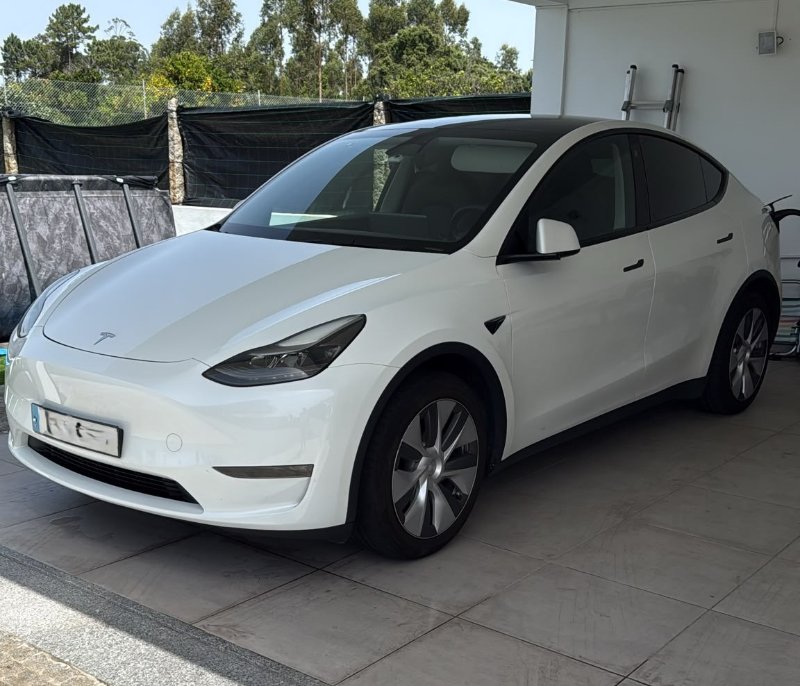 TESLA MODEL Y, viatura da frota GOAXIS